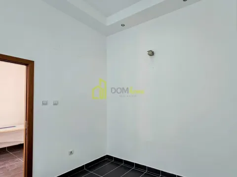 Rent, office space, 224m², Preko Morače, Podgorica - image 16