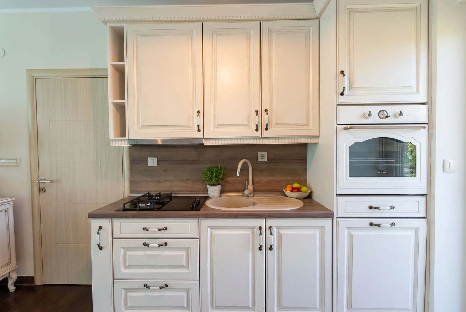 Sale, two bedroom apartment, 89m², Bečići, Budva