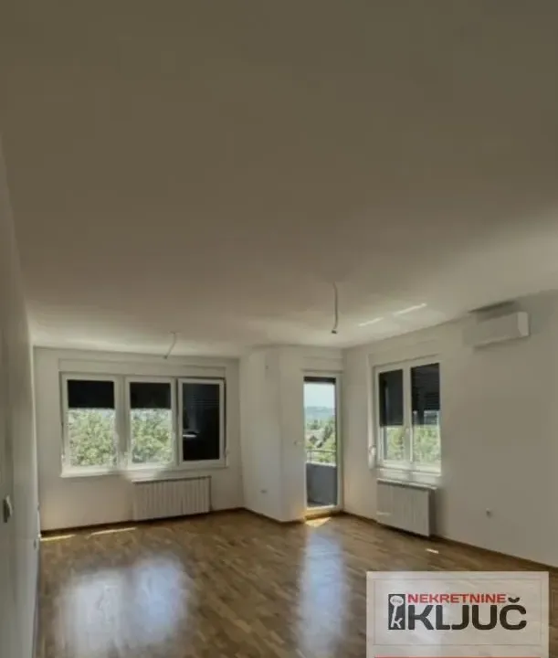 Prodaja, četvorosoban stan, 102m², Telep, Novi Sad Sve Podlokacije