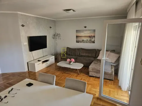 Prodaja, dvosoban stan, 80m², Zagorič, Podgorica