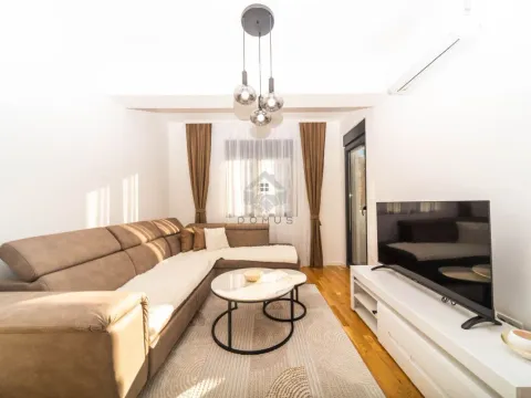 Stan in Stari Aerodrom