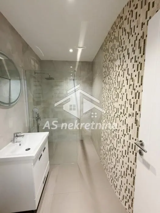 Rent, three bedroom apartment, 125m², Crveni Krst, Beograd
