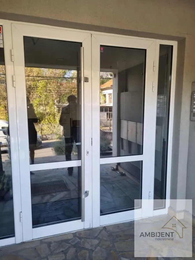 Prodaja, četvorosoban stan, 97m², Zvezdara Sve Podlokacije, Beograd