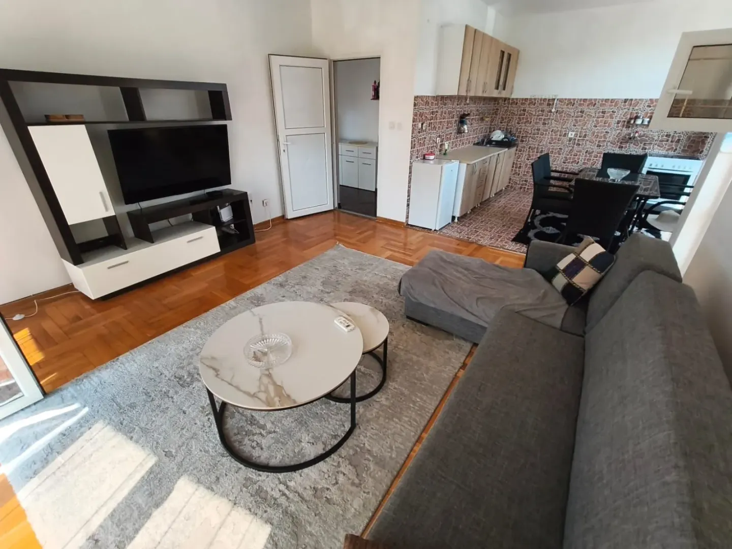Rent, two bedroom apartment, 90m², Dalmatinska ulica, Podgorica