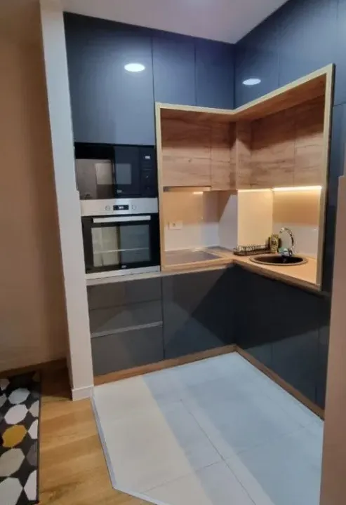 Izdavanje, jednosoban stan, 43m², Central Point, Podgorica