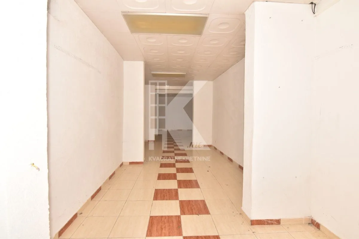 Rent, office space, 240m², Gintaš, Podgorica