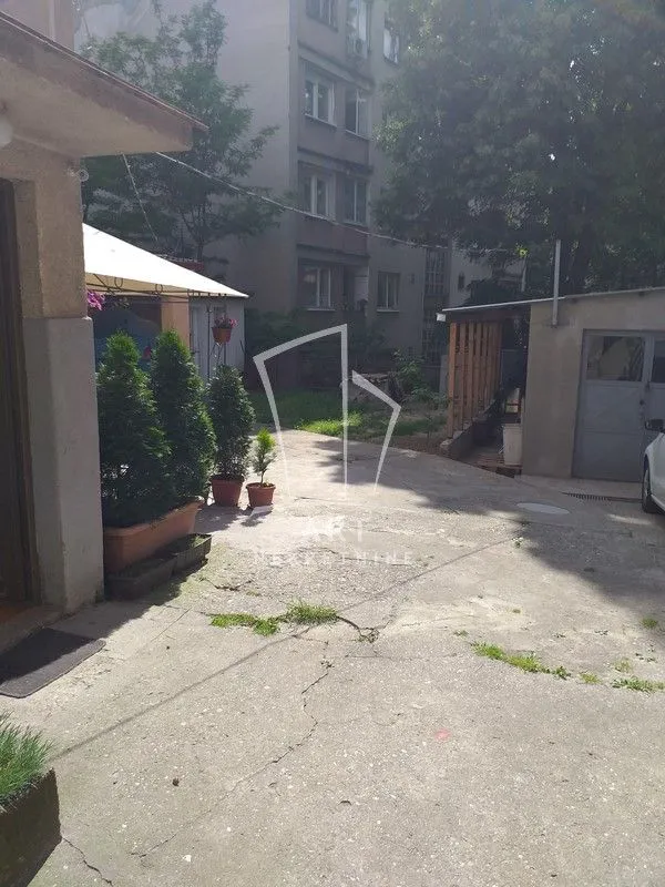 Prodaja, petosoban stan, 126m², Zvezdara, Zvezdara Sve Podlokacije