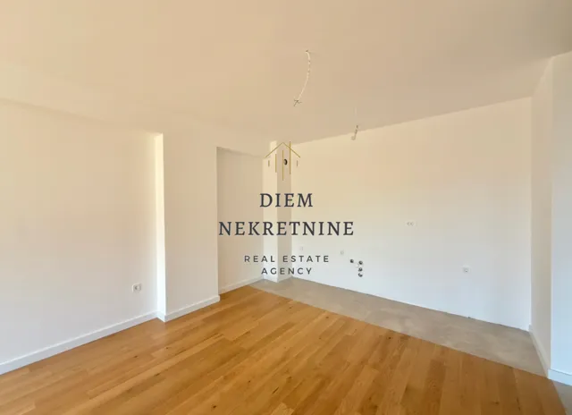 Sale, one bedroom apartment, 55m², Centar, Bar