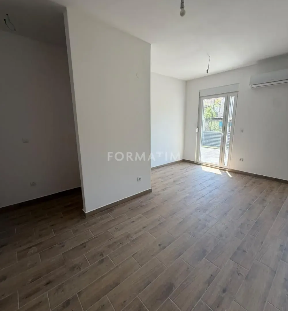 Prodaja, dvosoban stan, 55m², Zemun Novi Grad, Zemun Sve Podlokacije