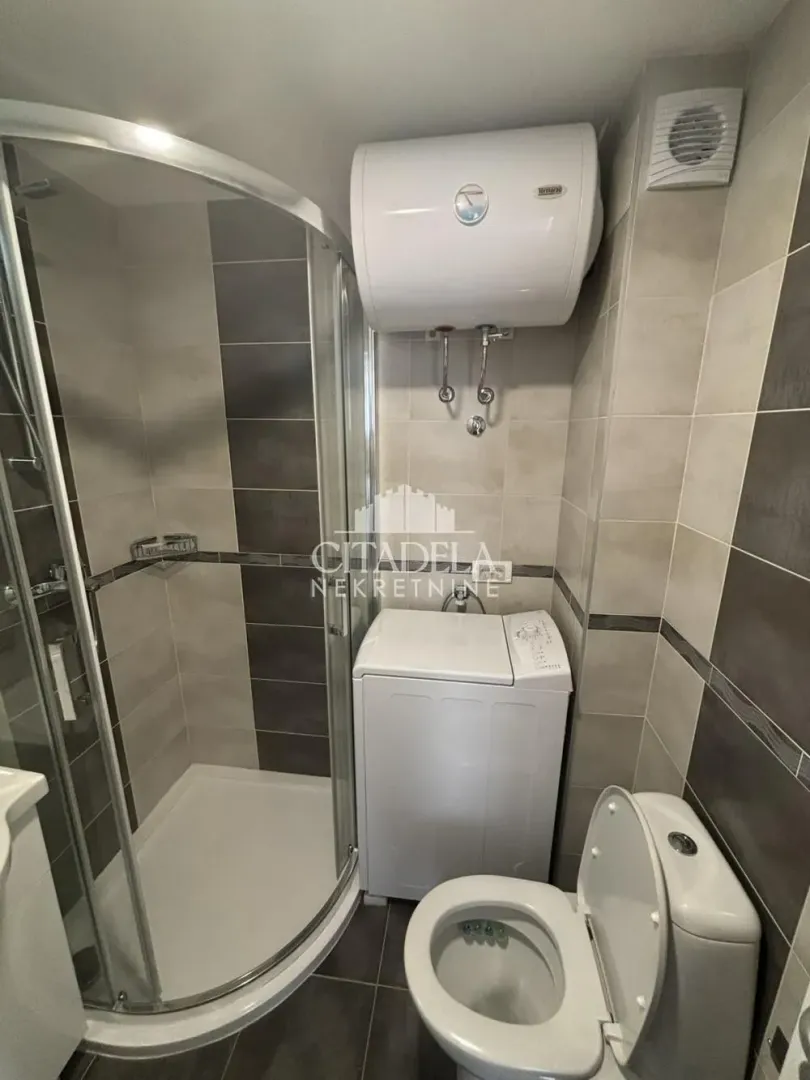 Prodaja, dvosoban stan, 84m², Gradska Bolnica, Zvezdara Sve Podlokacije