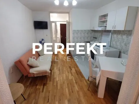 Rent, one bedroom apartment, 33m², Kotež 1, Pančevo - image 1