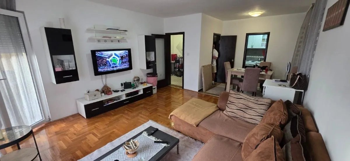 Prodaja, jednosoban stan, 60m², Zagorič, Podgorica