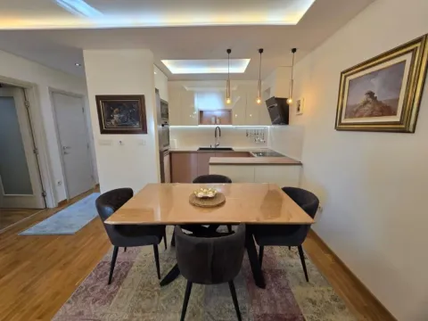 Prodaja, dvosoban stan, 73m², City Kej, Podgorica - image 2