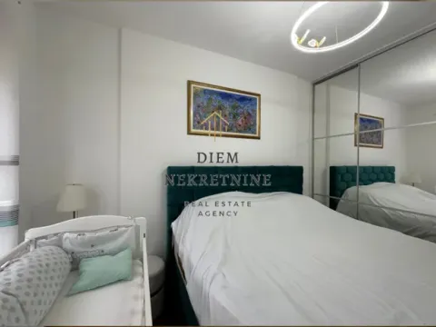 Izdavanje, dvosoban stan, 69m², Master Kvart, Podgorica - image 4