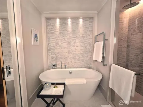 Prodaja, jednosoban stan, 98m², Porto Montenegro, Tivat - image 9