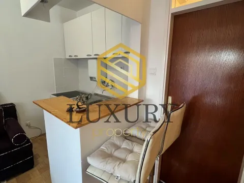 Izdavanje, jednosoban stan, 38m², Stari Aerodrom, Podgorica - image 7