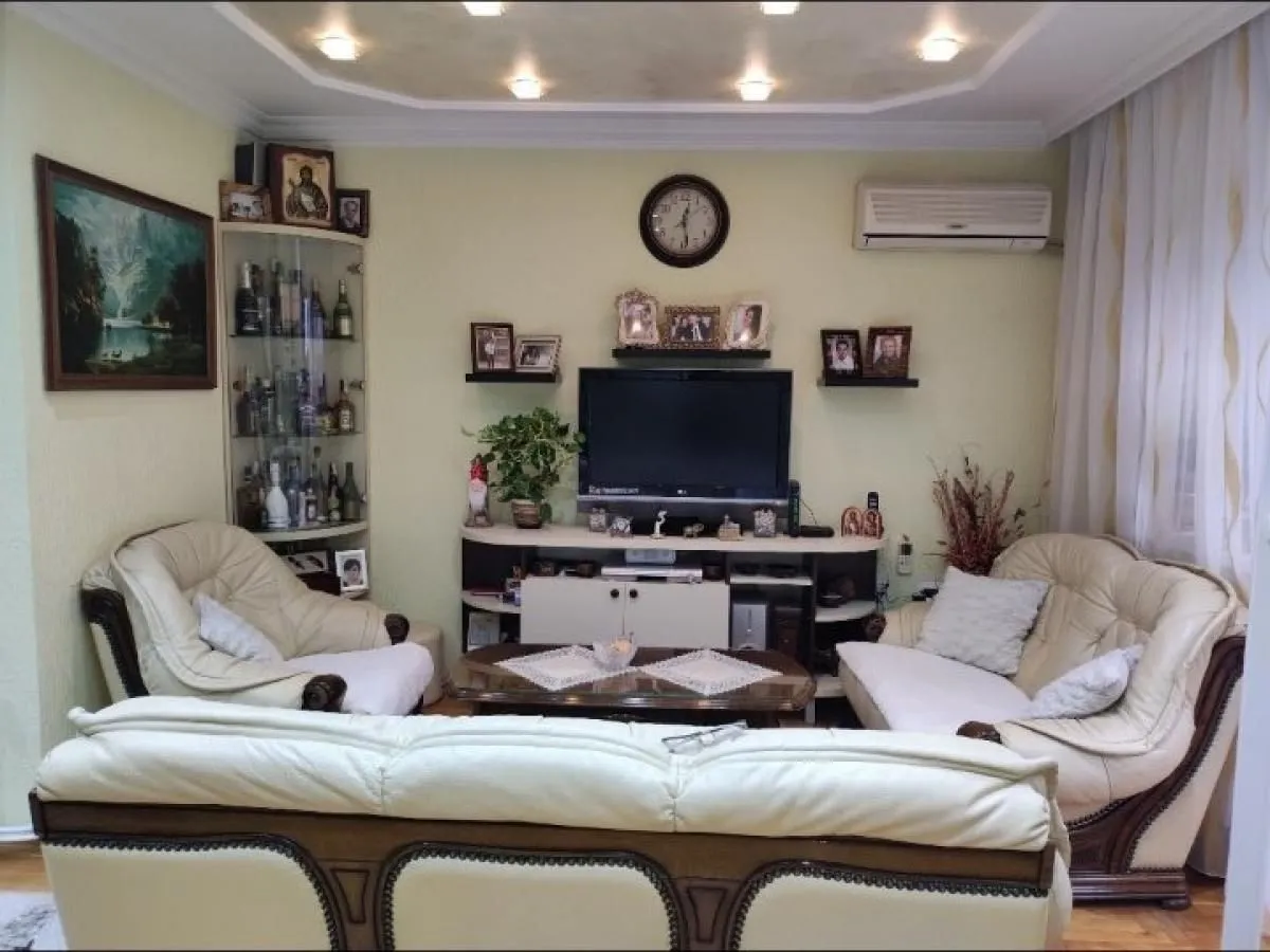 Prodaja, trosoban stan, 77m², Bulevar Oslobodjenja, Novi Sad Sve Podlokacije