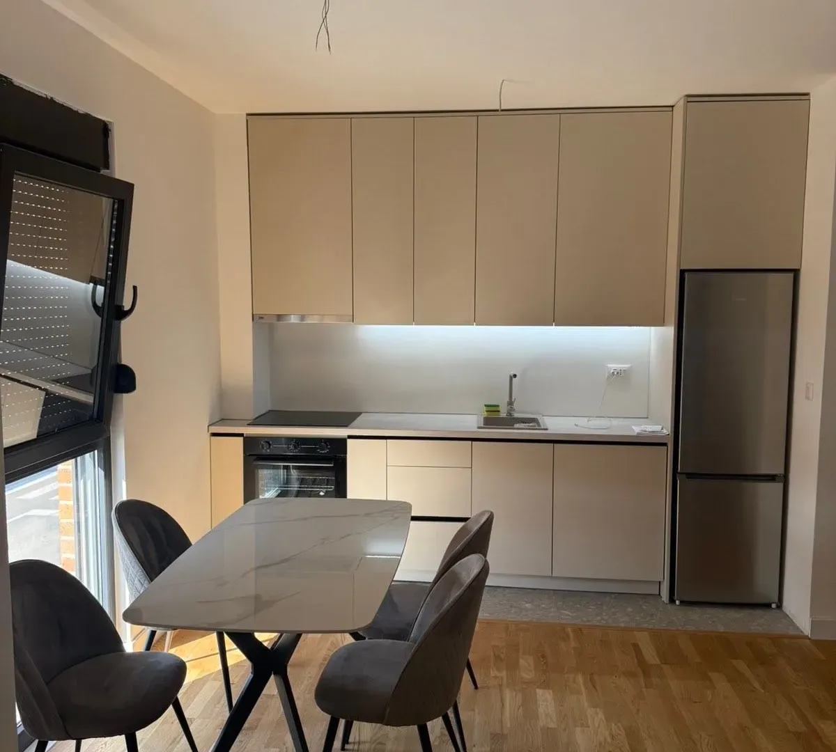 Izdavanje, jednosoban stan, 45m², Zagorič, Podgorica