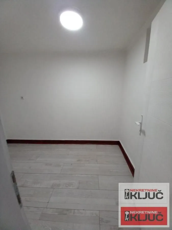 Prodaja, dvosoban stan, 50m², Petrovaradin, Novi Sad