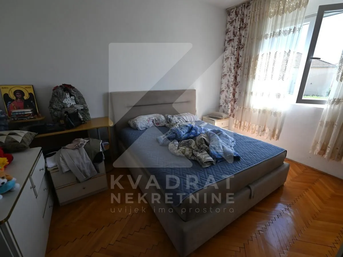 Prodaja, kuća, 370m², Stari Aerodrom, Podgorica