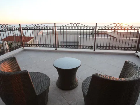 Rent, house, 153m², Krimovica, Kotor - image 12