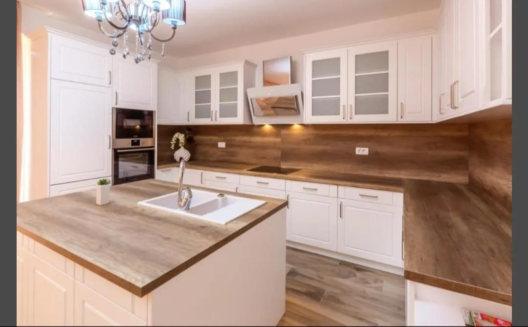 Rent, three bedroom apartment, 130m², Petrovac, Budva