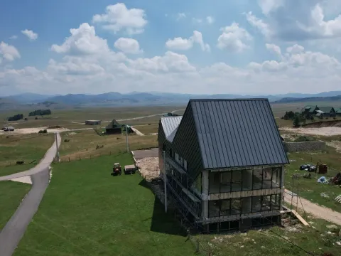 Prodaja, jednosoban stan, 31m², Žabljak, Crna Gora - image 4