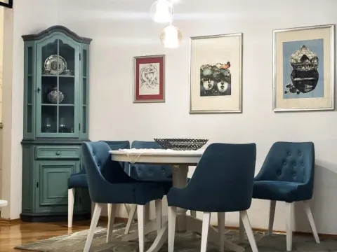 Izdavanje, trosoban stan, 100m², Blok 5, Podgorica - image 4