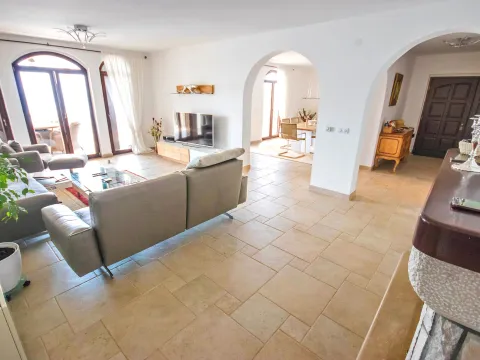 Prodaja, kuća, 524m², Utjeha, Bar - image 14