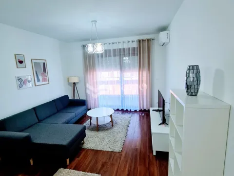Izdavanje, jednosoban stan, 50m², City Kvart, Podgorica - image 4
