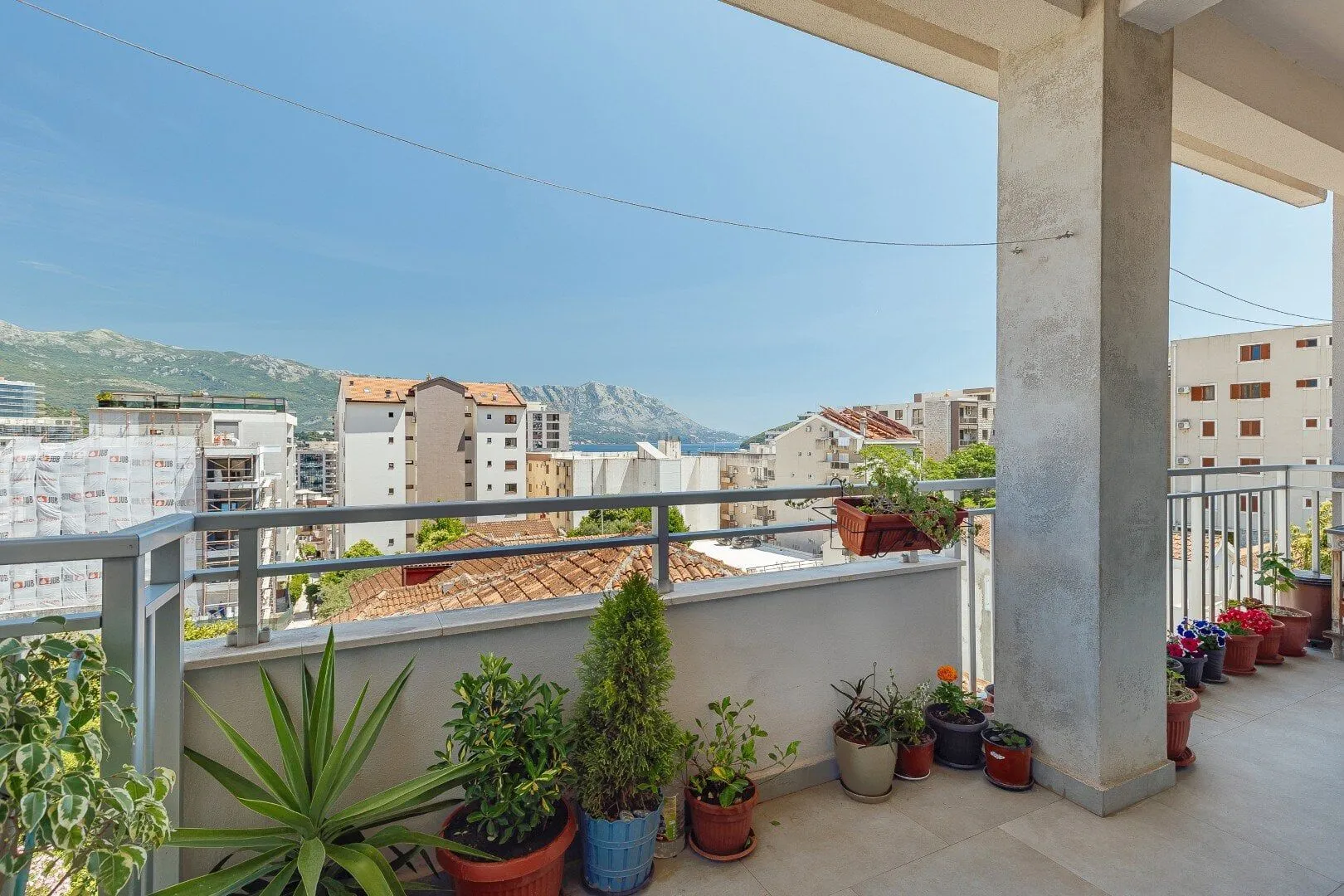 Prodaja, jednosoban stan, 64m², Budva, Crna Gora