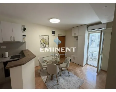 Rent, two bedroom apartment, 54m², Vračar Hram, Vračar Sve Podlokacije - image 5