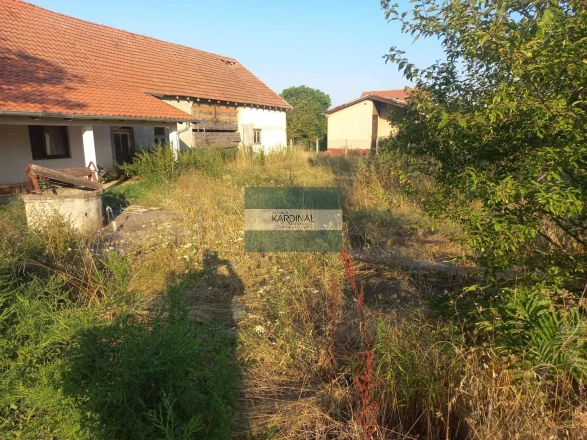 Prodaja, kuća, 219m², Medjulužje, Mladenovac