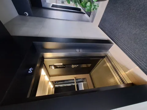 Sale, two bedroom apartment, 73m², City Kvart, Podgorica - image 13