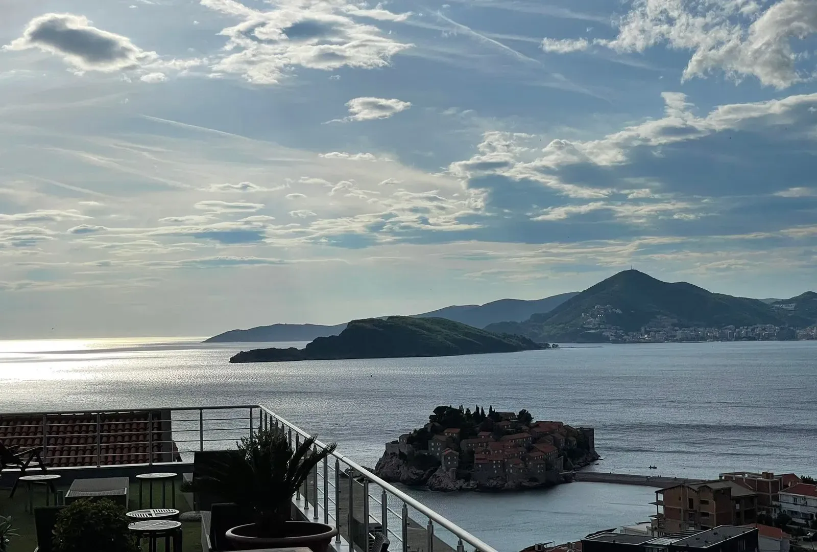 Rent, studio apartment, 40m², Sveti Stefan, Budva