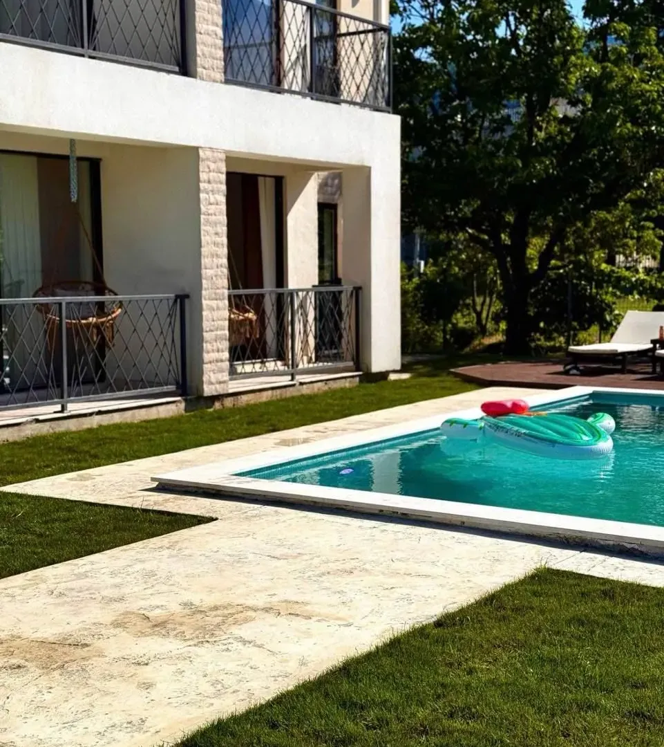 Prodaja, kuća, 300m², Radanovići, Kotor