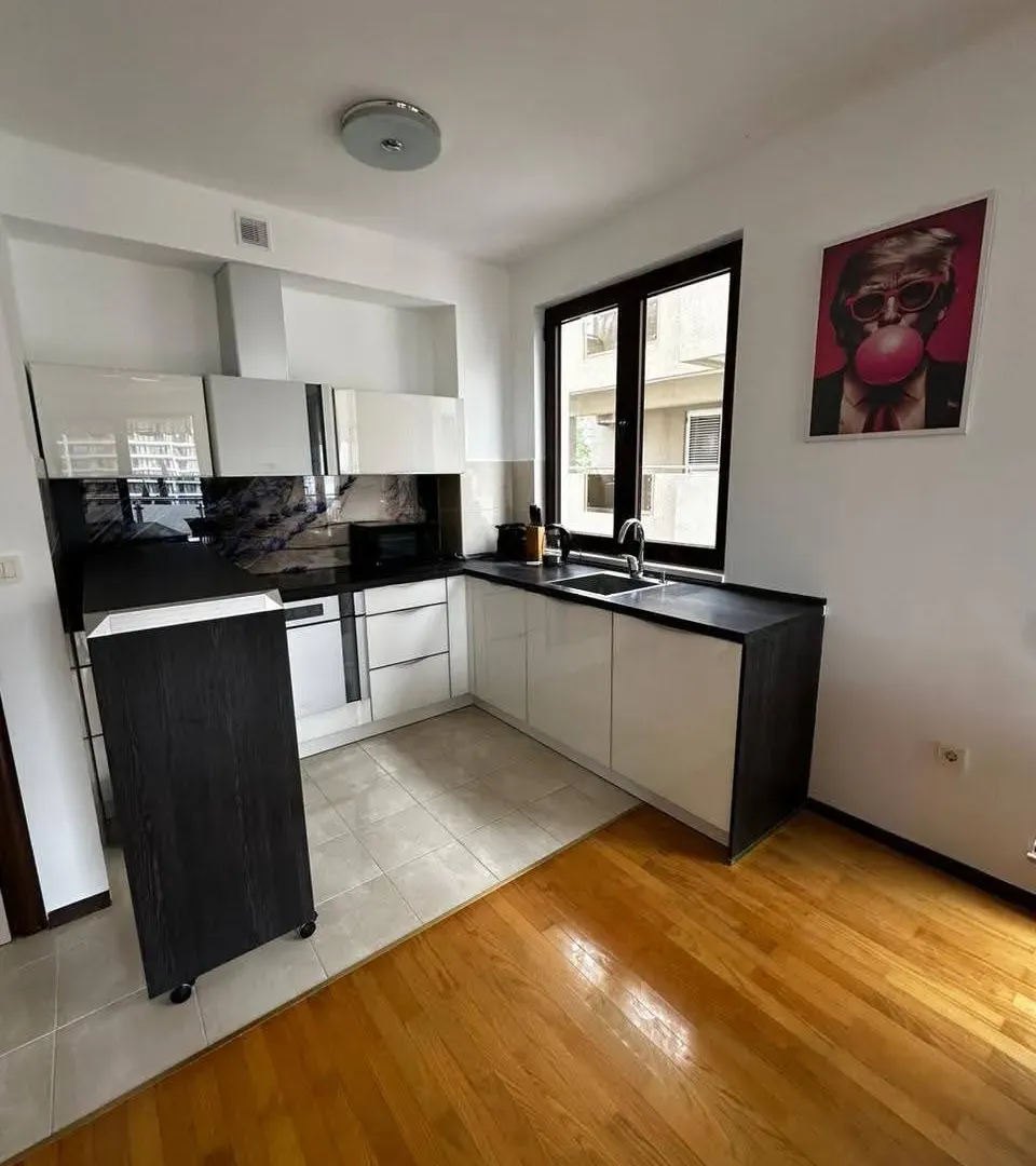 Sale, three bedroom apartment, 89m², Centar, Budva