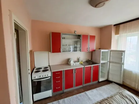 Izdavanje, jednosoban stan, 50m², Oktobarske Revolucije, Podgorica - image 2