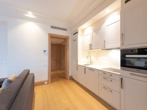 Prodaja, jednosoban stan, 77m², Porto Montenegro, Tivat - image 10