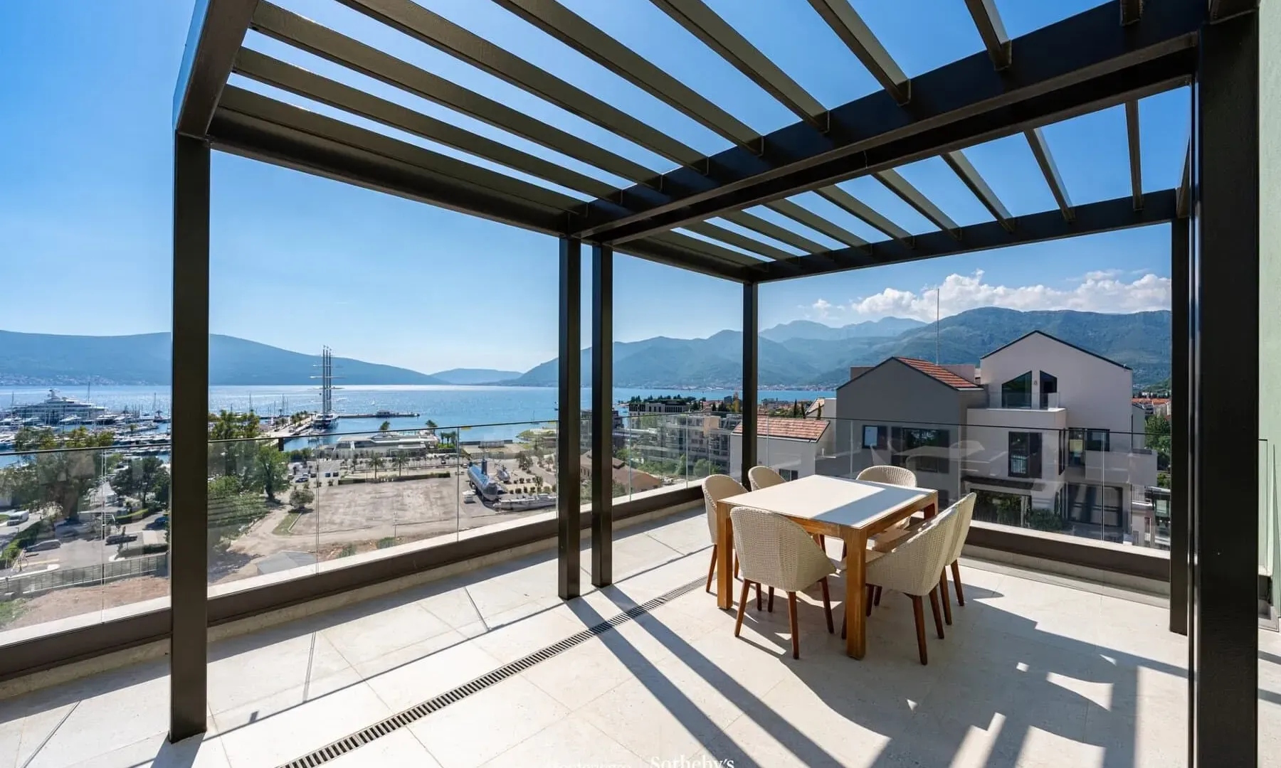 Prodaja, dvosoban stan, 154m², Porto Montenegro, Tivat