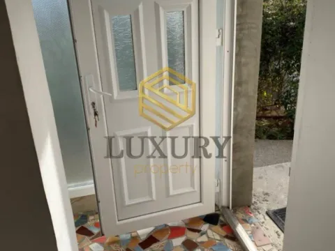 Izdavanje, garsonjera, 30m², Momišići, Podgorica - image 2