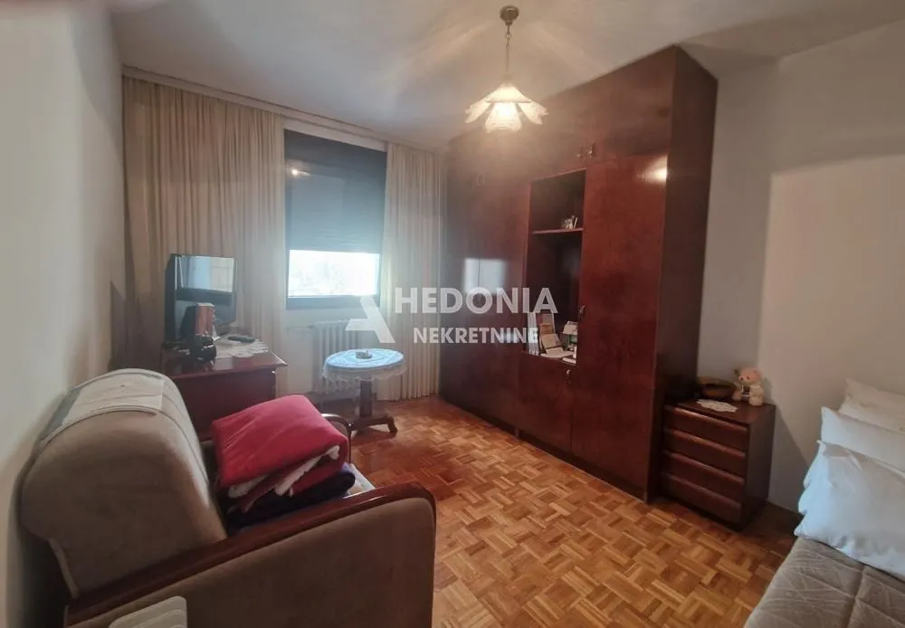 Prodaja, trosoban stan, 102m², Čukarica, Beograd