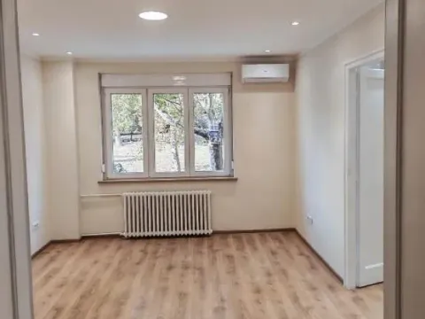 Izdavanje, trosoban stan, 70m², Savski Venac, Beograd - image 4