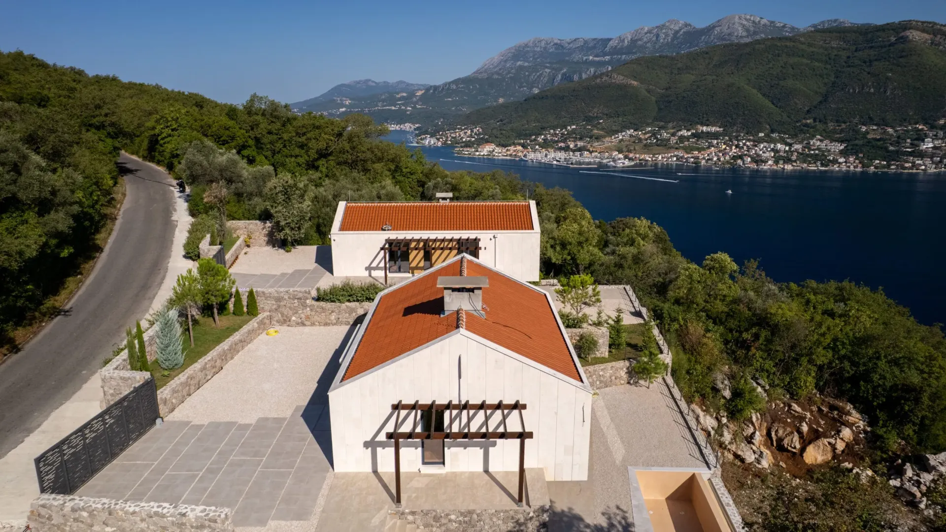 Prodaja, kuća, 340m², Zabrđe, Herceg Novi