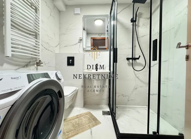 Izdavanje, jednosoban stan, 48m², Preko Morače, Podgorica