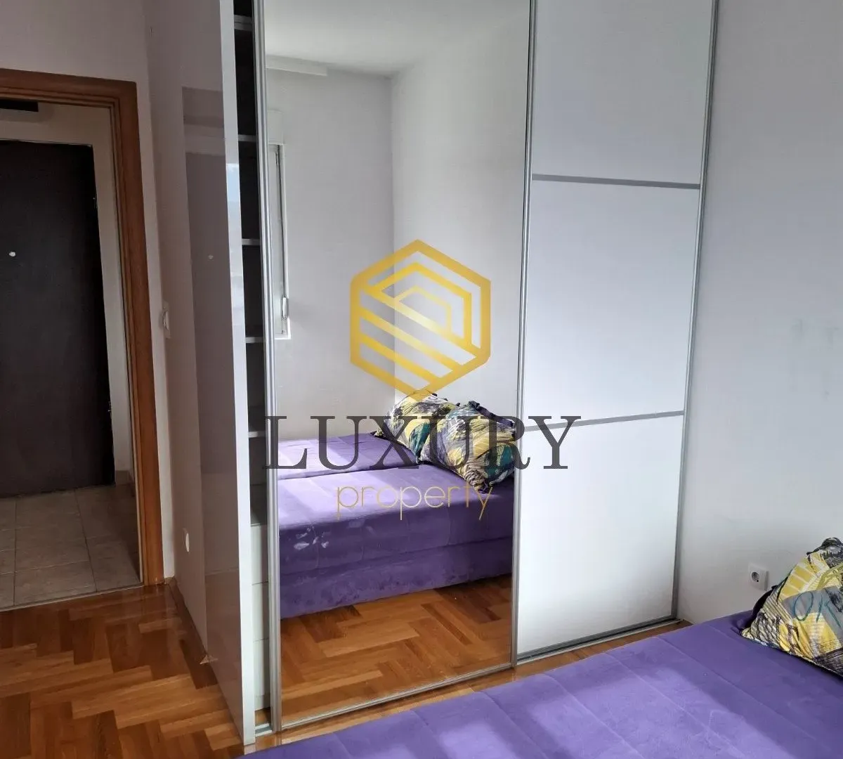 Rent, one bedroom apartment, 50m², Stari Aerodrom, Podgorica