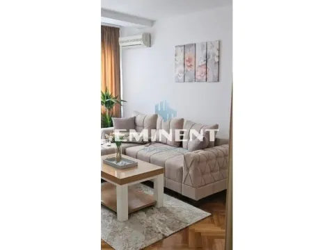 Izdavanje, dvosoban stan, 60m², Kalenić Pijaca, Vračar Sve Podlokacije - image 2