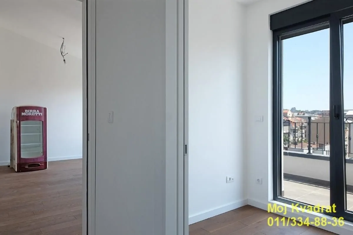 Prodaja, trosoban stan, 92m², Vukov Spomenik, Zvezdara Sve Podlokacije