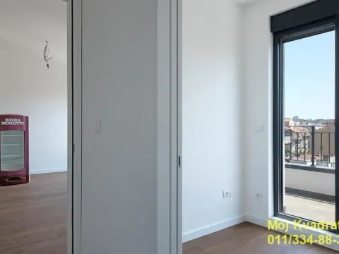 Prodaja, trosoban stan, 92m², Vukov Spomenik, Zvezdara Sve Podlokacije - image 4