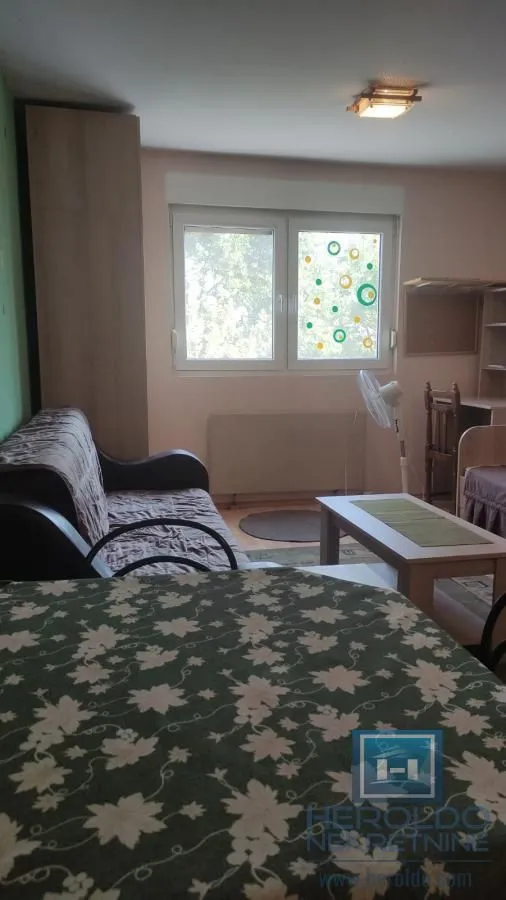 Izdavanje, garsonjera, 27m², Centar, Jagodina